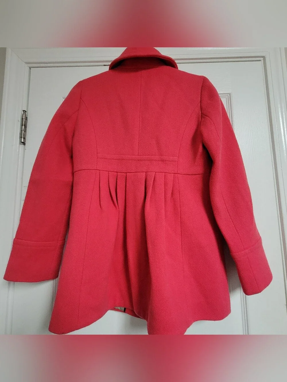J.crew Women's Hot Pink Wool Coat With Large Buttons Pleated Back Size 4P. - Picture 4 of 8